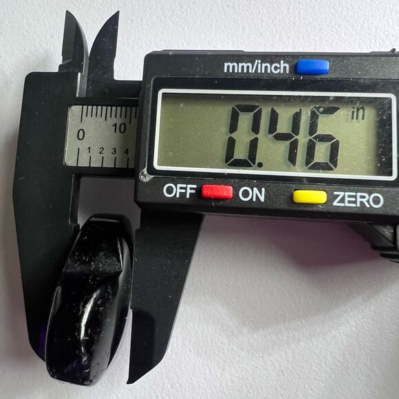 Amethyst Crystal Heart Carving (4) - Picture 6 of 9